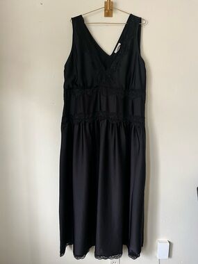 FESTI TORRID Festive Black Lace-Trim satin dark romantic party Neck Dress 2 plus